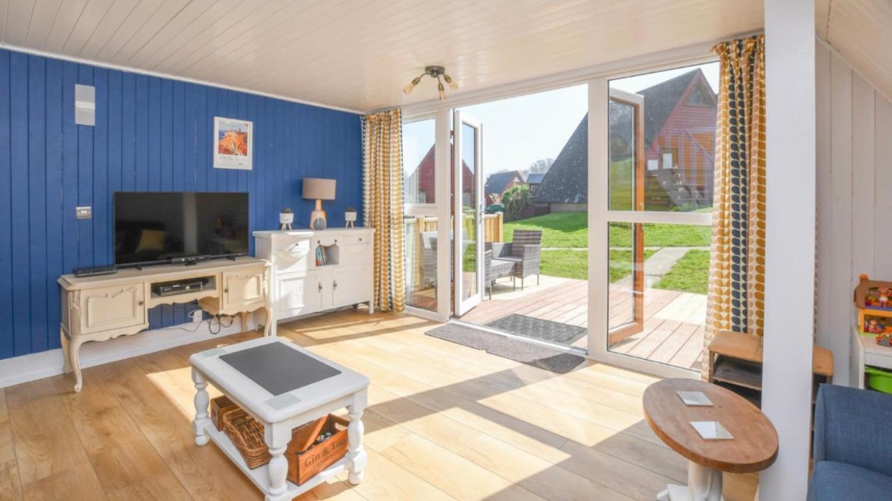 Foxes Sea Side Retreat Deluxe Chalet Is A Lovely Holiday Home Tucked Away On The Kent Coast Kingsdown  Ngoại thất bức ảnh