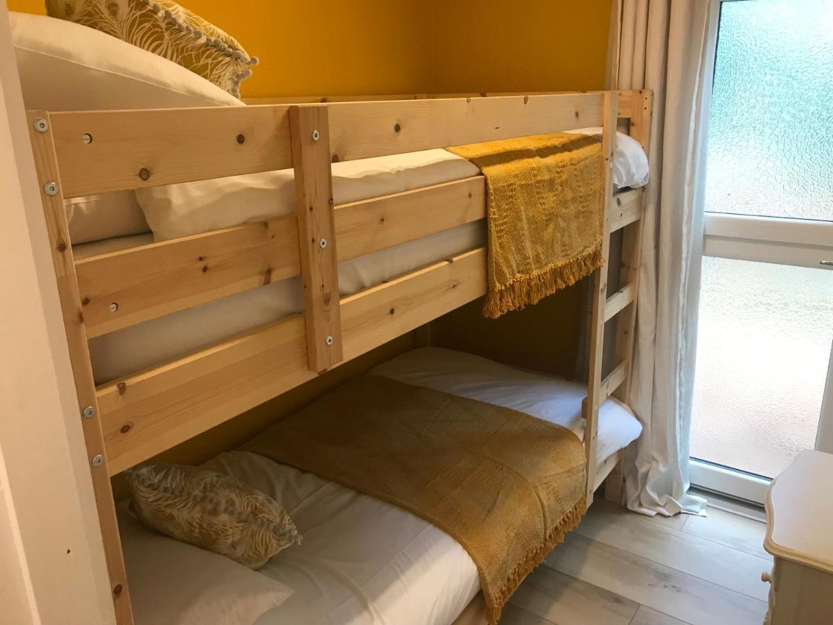 Foxes Sea Side Retreat Deluxe Chalet Is A Lovely Holiday Home Tucked Away On The Kent Coast Kingsdown  Ngoại thất bức ảnh